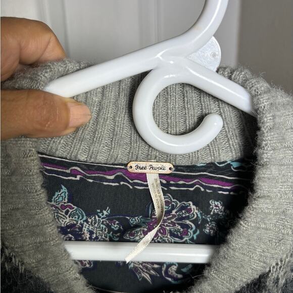 Free People gray checkered cardigan size Petite small - Picture 4 of 7